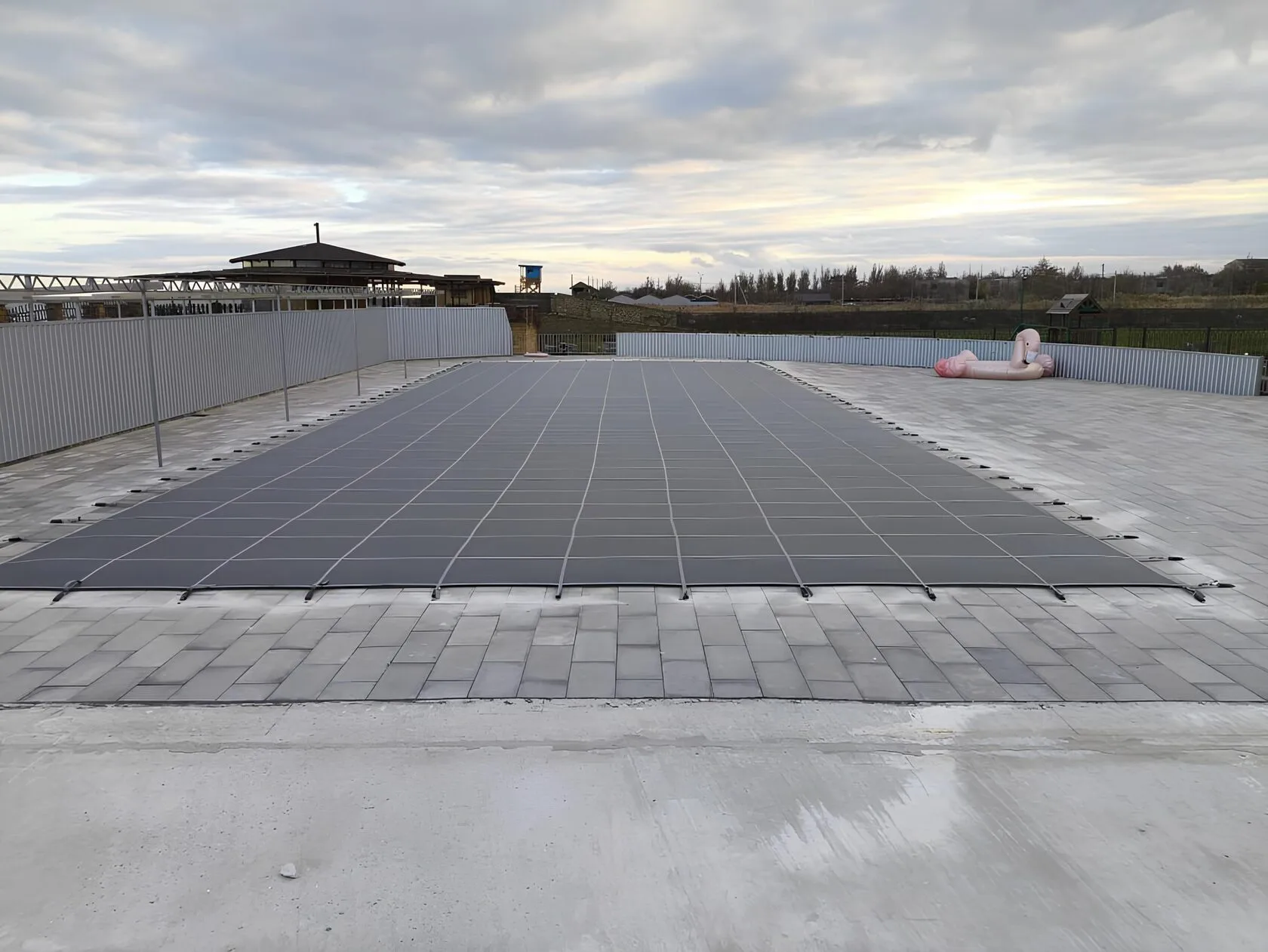 Защитное покрывало для бассейна в Москве