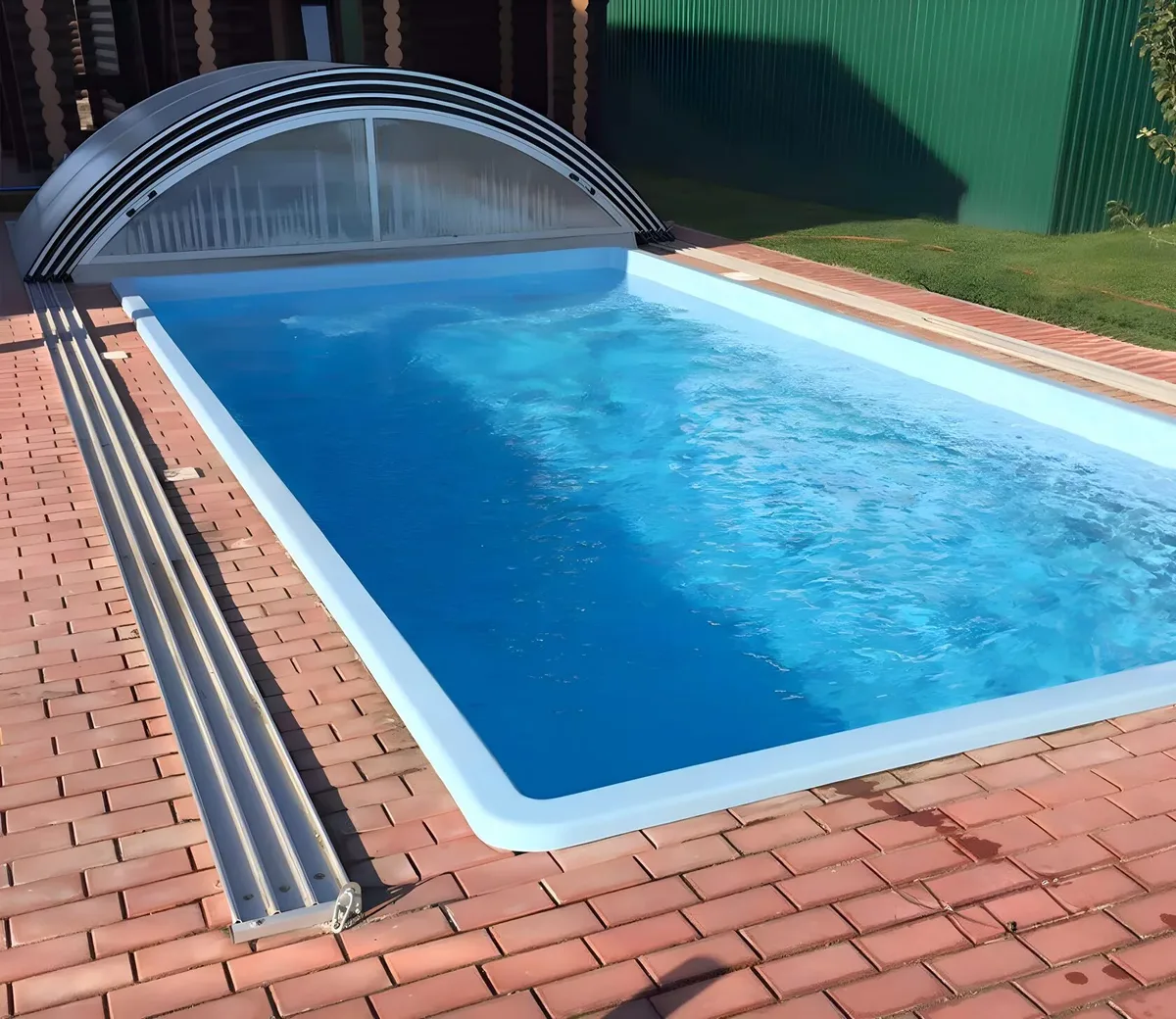 Laguna 7 — вечернее освещение в Москве